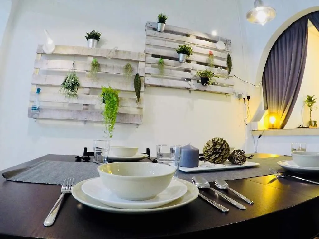 35Mandalay At Georgetown 5 Bedroom For 7-15 Pax 0*, George Town Malaysia