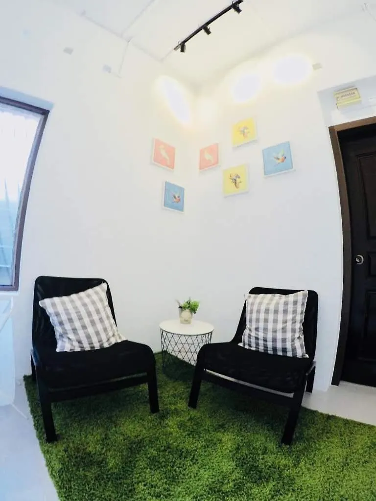 35Mandalay At Georgetown 5 Bedroom For 7-15 Pax Holiday home George Town
