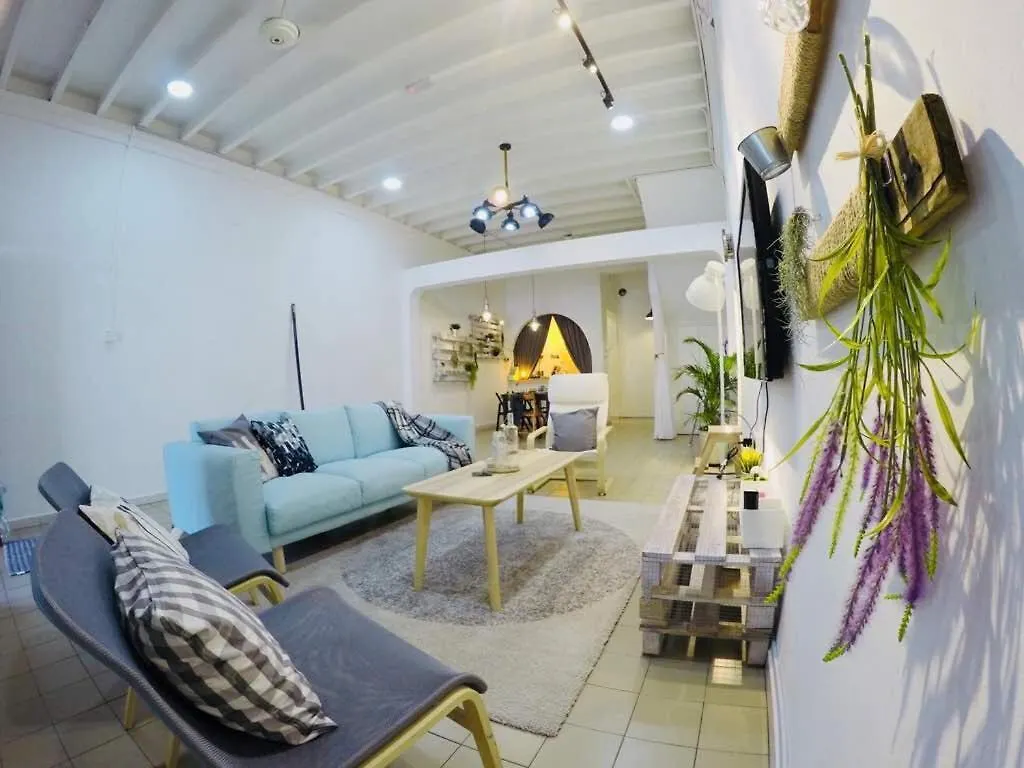 Holiday home 35Mandalay At Georgetown 5 Bedroom For 7-15 Pax Malaysia